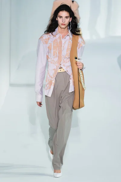 Look 39